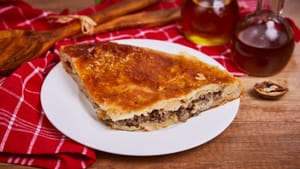 Burek sa sirom postoji i evo što kaže lingvist Mate Kapović u svojoj novoj knjizi