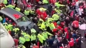 Strava u Liverpoolu: Britanac (53) se zabio u ljude tijekom parade naslova prvaka