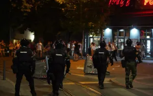 Nakon policijske brutalnosti, studenti pozvali na totalnu blokadu: "Beograd i Novi Sad danas staju"