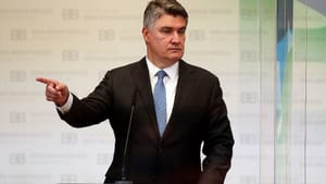 Milanović o veleposlanicima: Pristajem na sve kao očajna ljubavnica