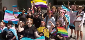 Majka optužuje vladu Queenslanda za kršenje privatnosti i izlaganje transrodnog djeteta